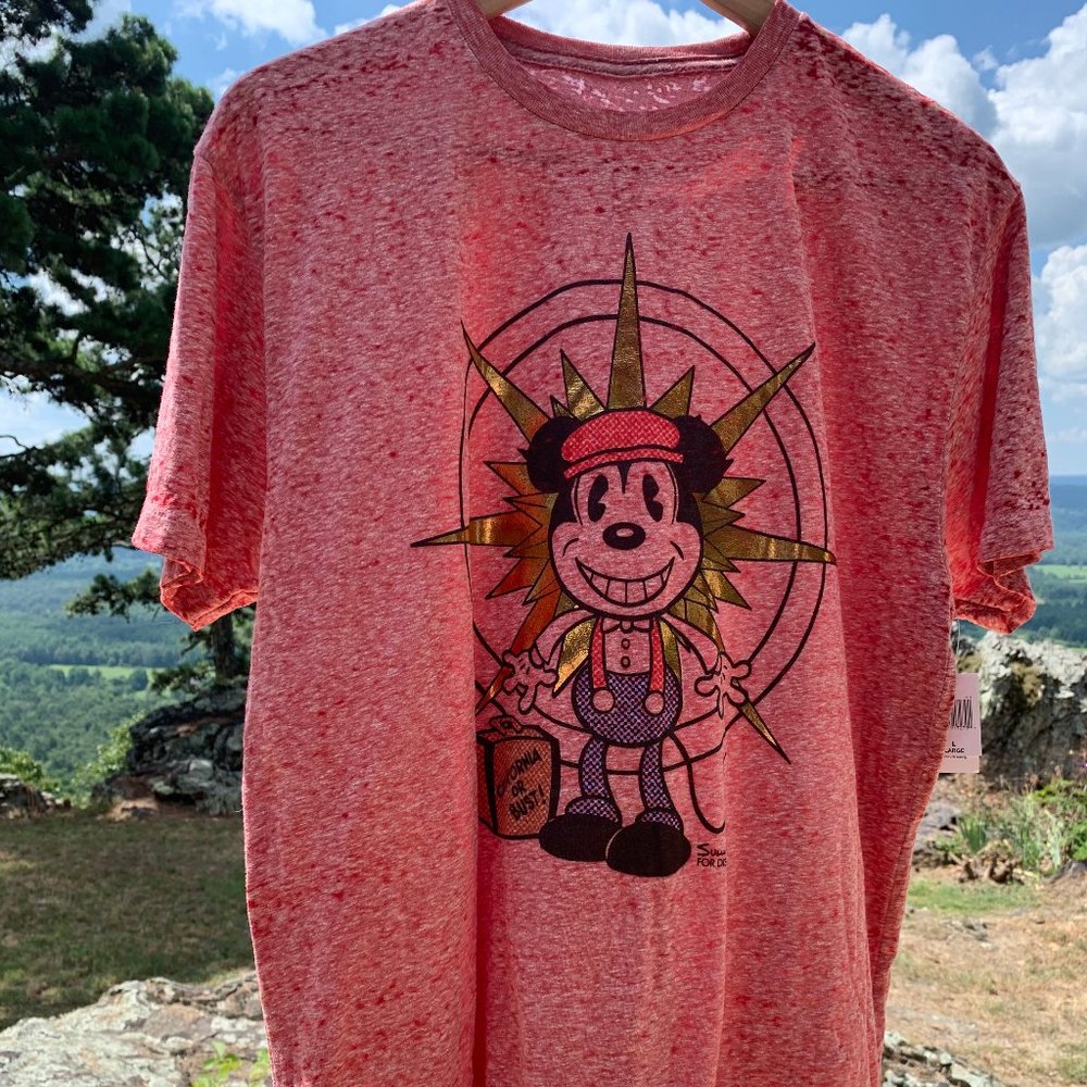 Disney Artist Series Mickey tee CA or Bust Sz L
